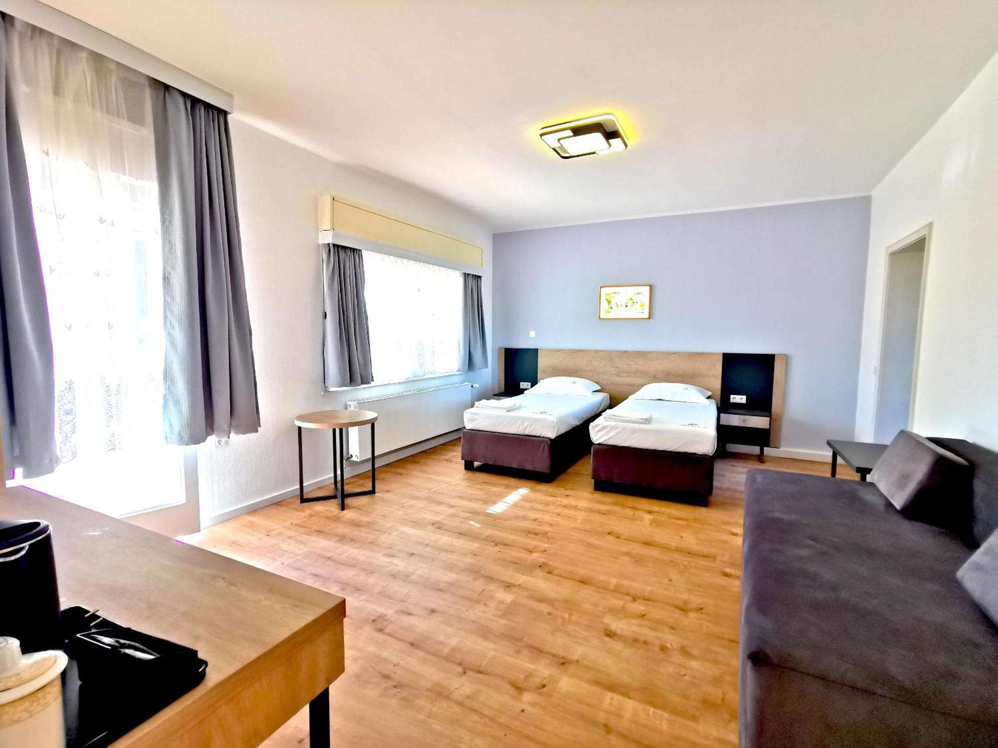 Home Inn Hotel Dormagen Kamer foto